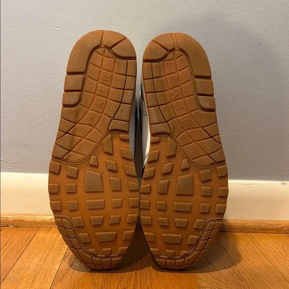 Nike Air Max 1 White Black Gum - Picture 4 of 6